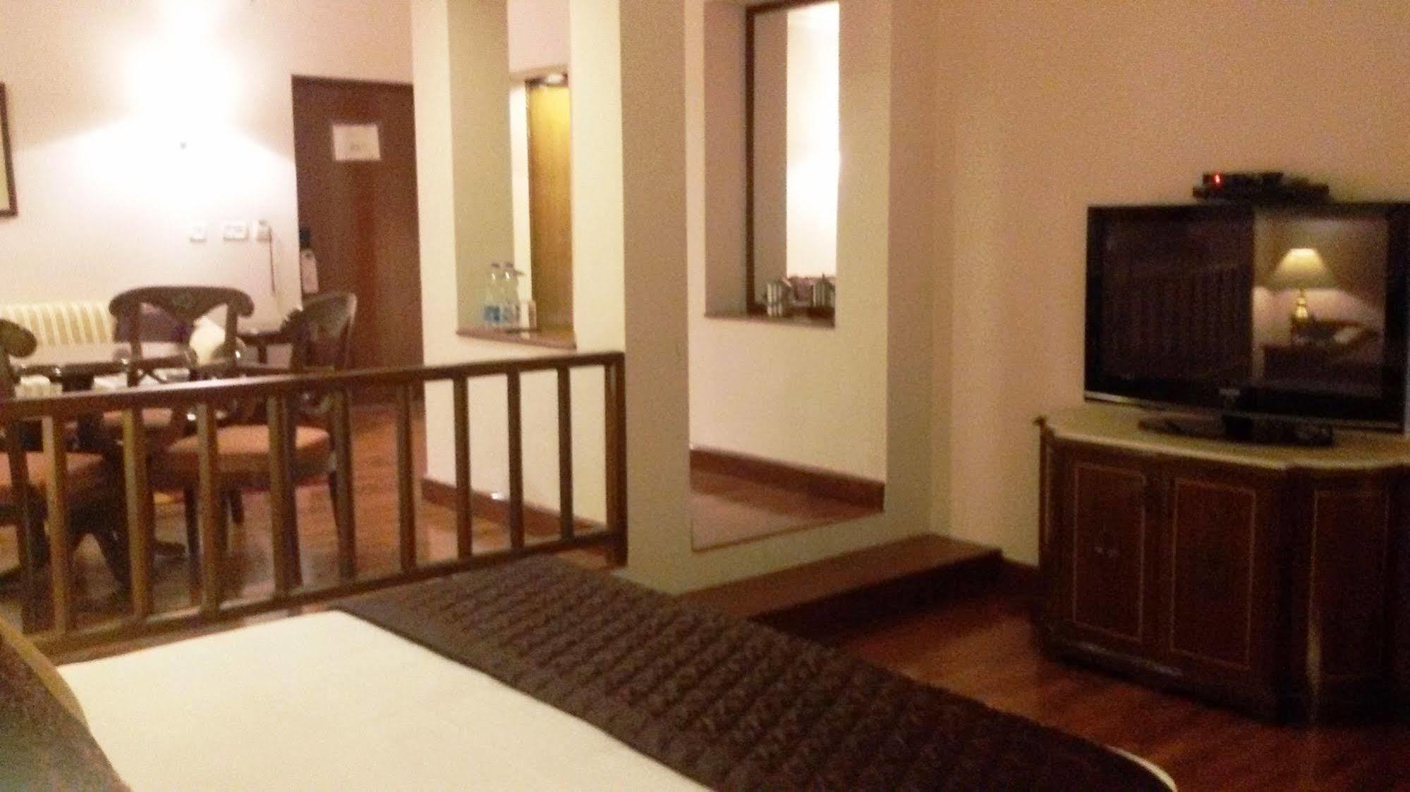 Park Plaza Chennai Omr Hotel Eksteriør billede